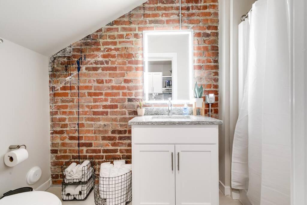 Апартаменти Cozy Chic Retreat In The Heart Of Rva Річмонд Екстер'єр фото
